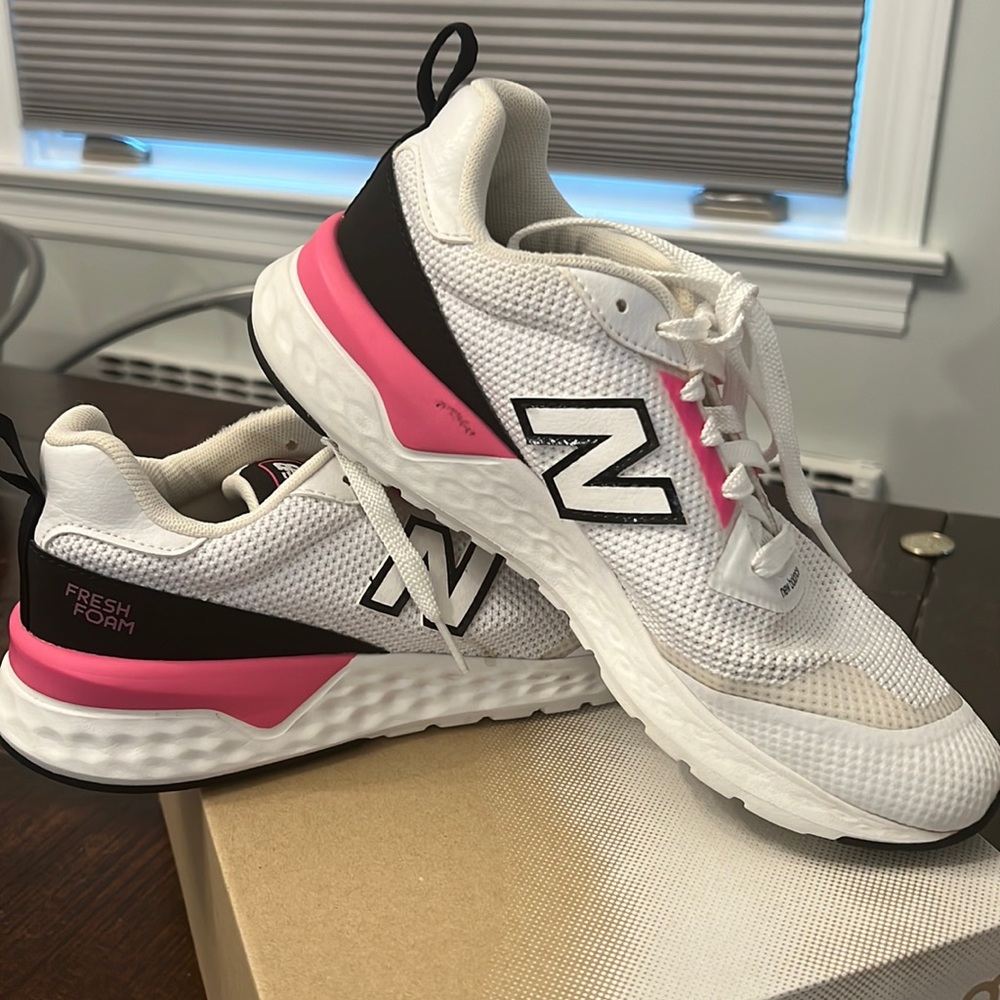 New Balance Women's Fresh Foam 515 Sport V2 Sneaker